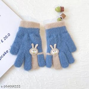 Children’s Knitted Gloves With Bunny Design